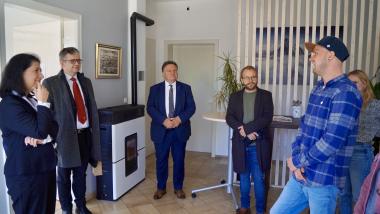 Katja Hessel besucht die Kantine Frisch und Fair.